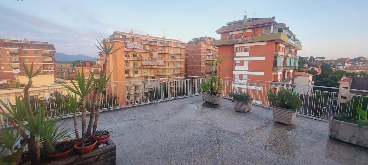 L'Attico Di Angie Apartment Монтеротондо Екстериор снимка